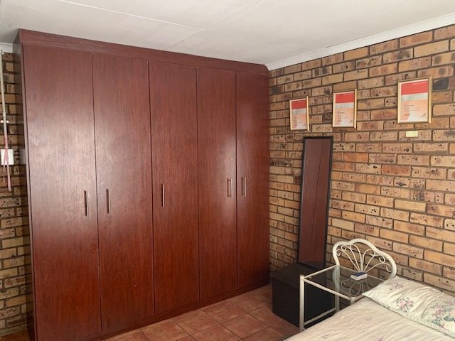 5 Bedroom Property for Sale in Kuruman Northern Cape